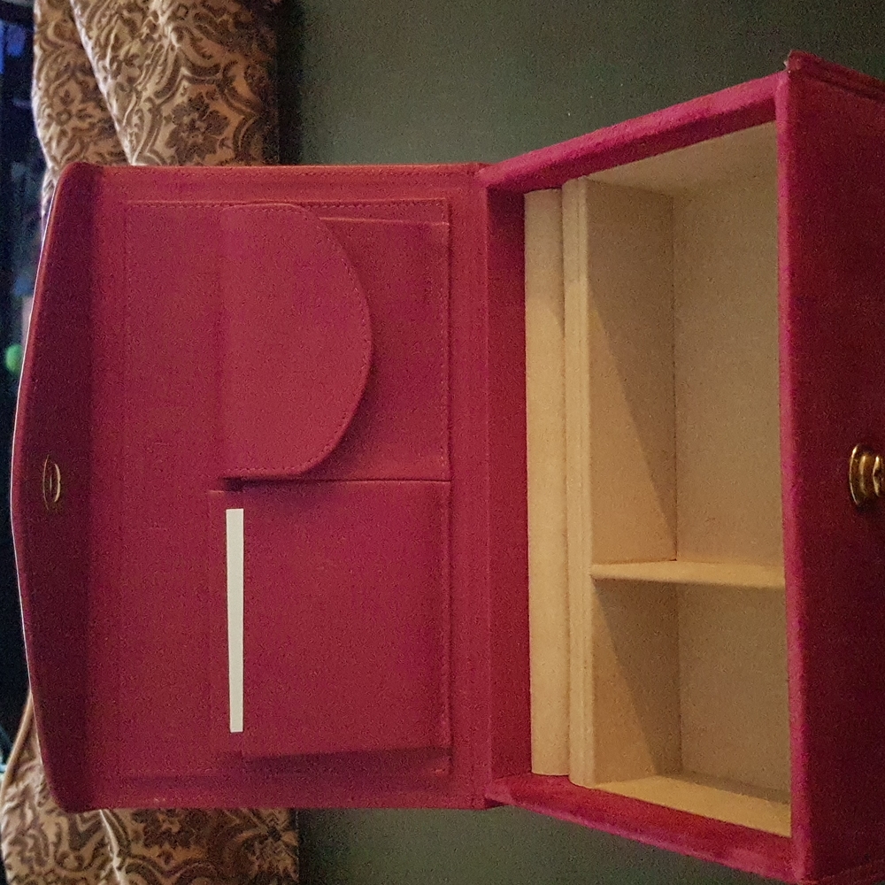 Coach Pink Suede Hard Travel Jewelry Case -- SOLD - Picture 3 of 8